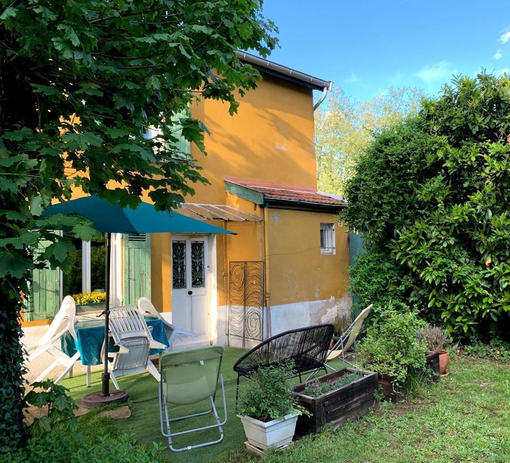 "La Petite Maison" Sainte-Foy-les-Lyon Exterior photo